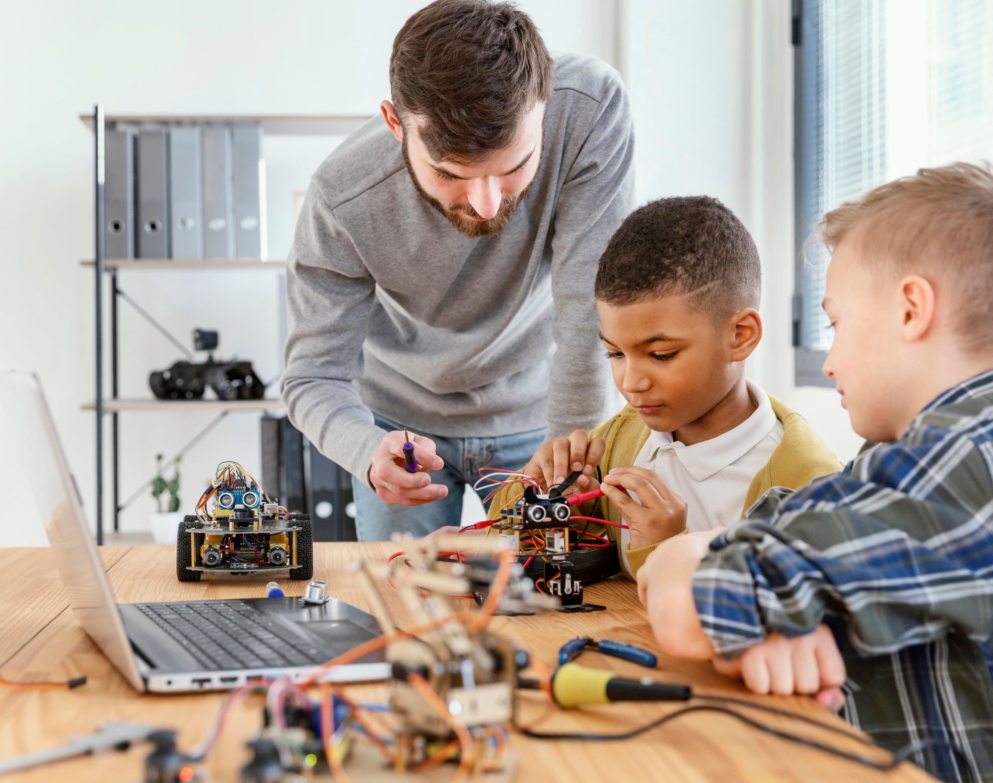 Robotics Kit and Curriculum image2web
