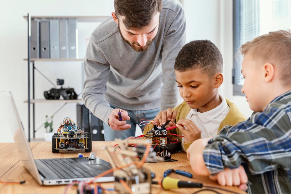 Robotics Kit and Curriculum image2web